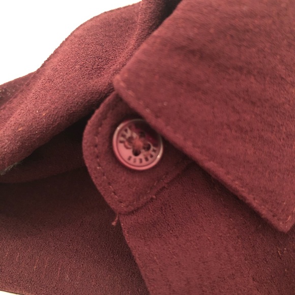 Express button down - Picture 3 of 4